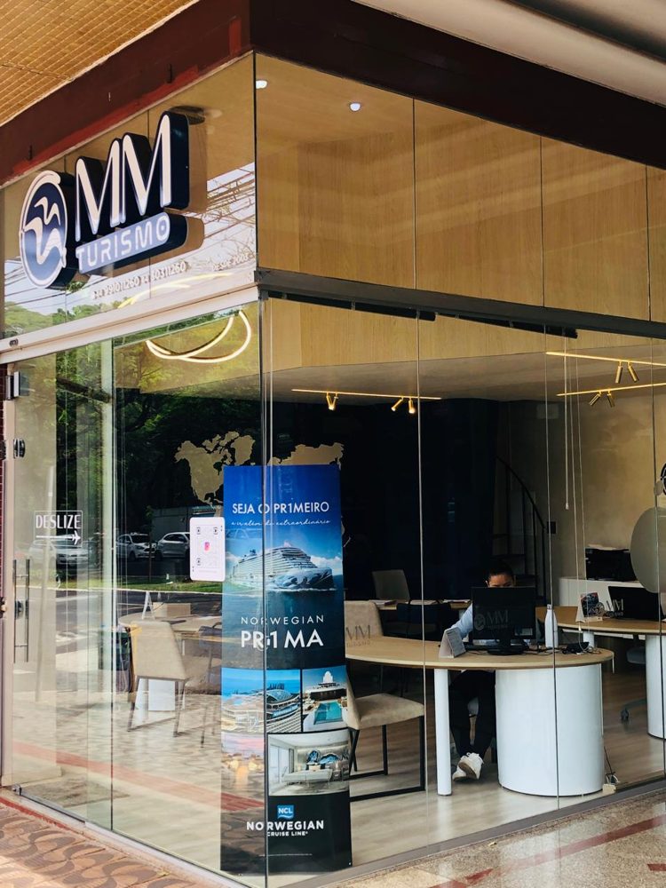 Fachada da MM Turismo na Galeria Notre Dame